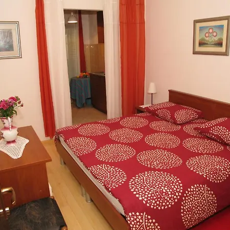 Apartment Ana